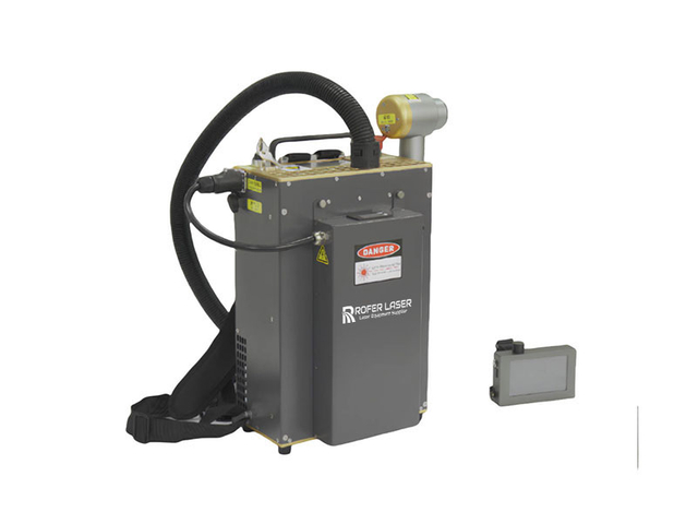 آلة تنظيف الليزر النبض على ظهره